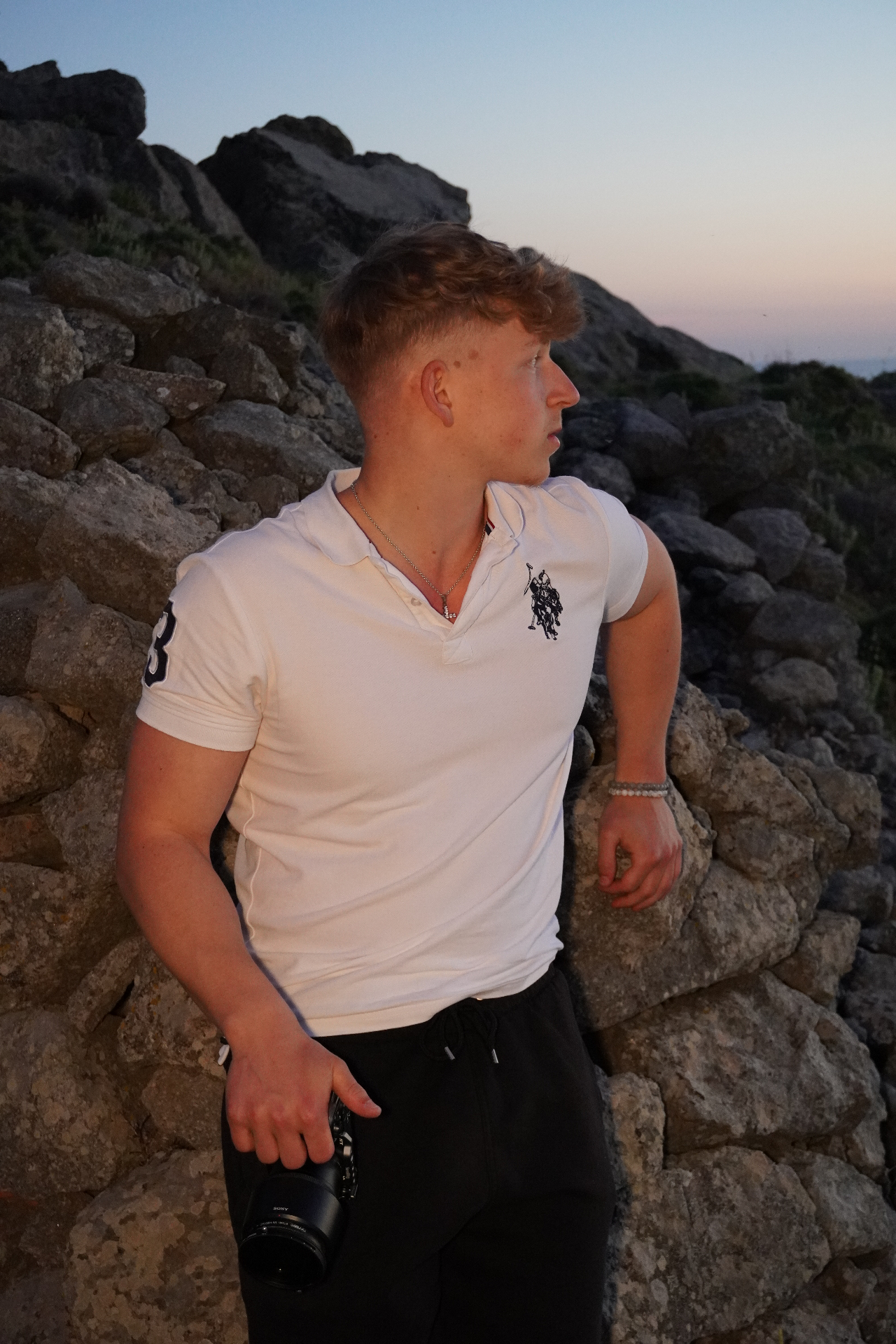Tobias Schou med sit kamera